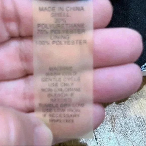 & Other Stories Los Angeles Atelier Alpaca Cropped Sweater - Picture 11 of 11